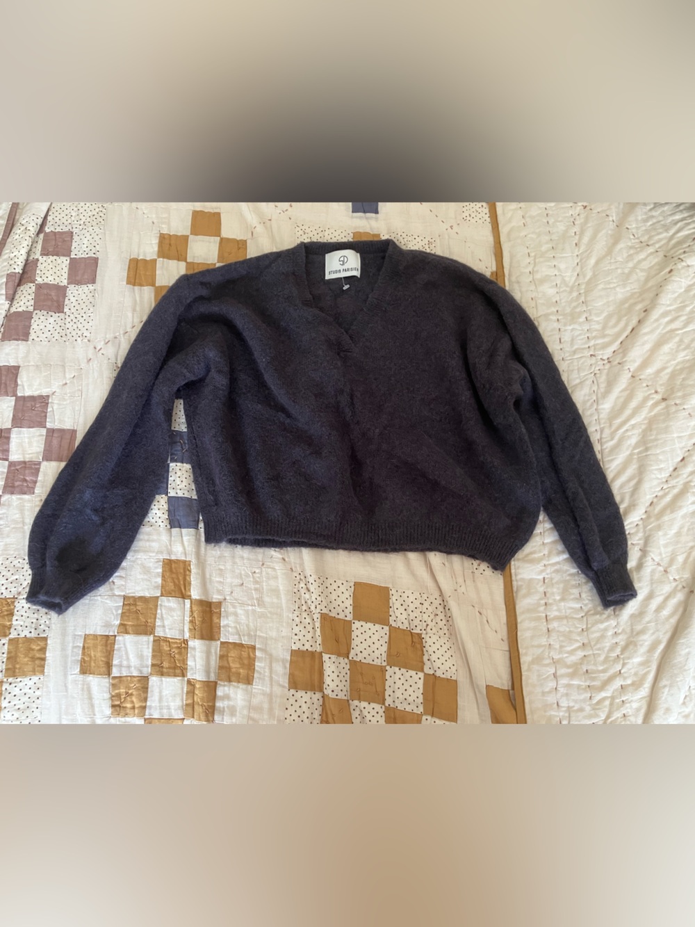 Cropped alpaca blend V-Neck Sweater in Dark gray - Women's
